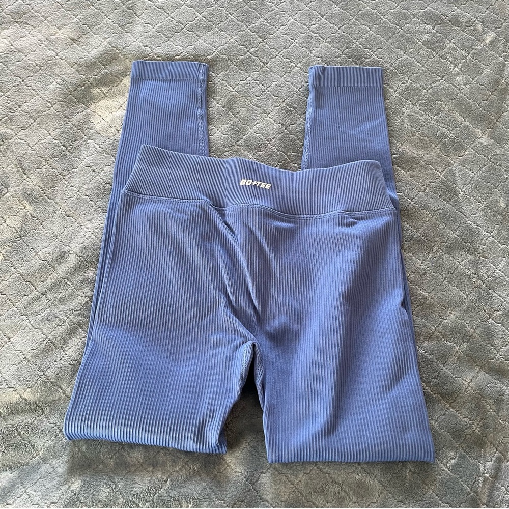 Bo+Tee Blue Ribbed Seamless High Waisted Activewear Leggings Medium